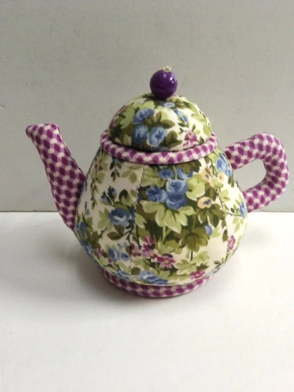 Dritz Collectible Pin Cushion Teapot Floral Pattern Blue Purple Vintage